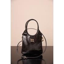 バッグ超人気デザイン 人気商品登場 魅力をプラスMIUMIUブランド レプリカ....