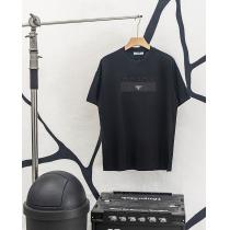 注目度が高いアイテム セール開催 VIP価格PRADA半袖Tシャツ通販 ブランド
