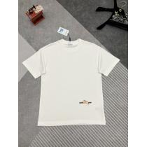 売れ筋！ 世界中で爆発的人気 最前線2026BURBERRY半袖Tシャツ偽物 ブランド