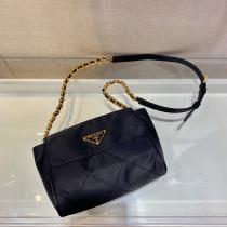 PRADAスーパー コピー 販売バッグセールで入手! 華やかなスタイル 可愛いデ...