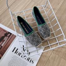偽物 ブランド 販売    スニーカーSS26カッコいい  人気モデル雑誌掲載 カジュアル感Tory Burch.