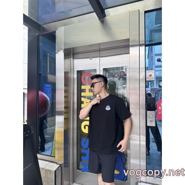 MONCLERスーパー ブランド コピーこれからの季節、大活躍 数量限定先行入荷 高品質 人気半袖Tシャツ
