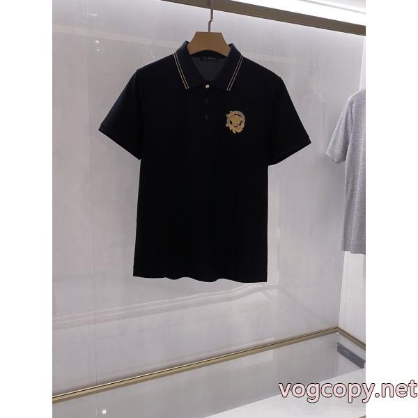 ブランド コピーファッショニスタ愛用 春夏物先行発売  2026夏に意外と人気な新作VERSACEシャツ..