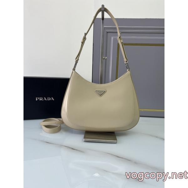 偽 ブランド 通販プラダ注目美品 海外流行 日本未入荷カラー    バッグ.