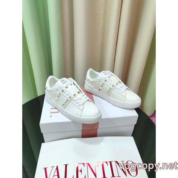 スニーカーブランド 偽物 激安 通販VALENTINOVIPセールで破格 独特な 総合ランク高きアイテム.
