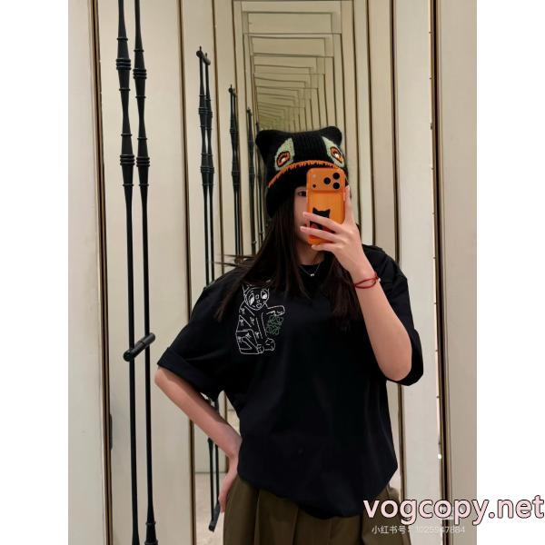 半袖Tシャツロエベ2026年夏の王道ブランド！ 人気爆発新作登場 26新品*最安値保証スーパー ブランド コピー
