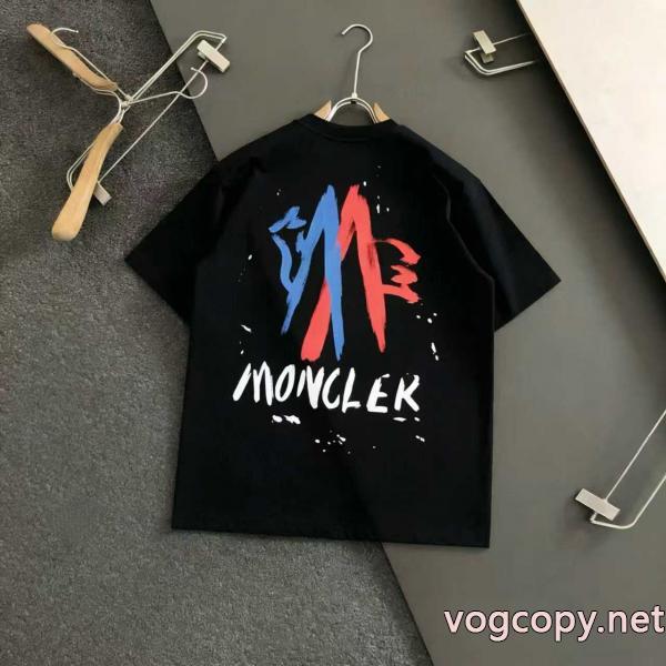 MONCLERブランド コピー 専門店半袖Tシャツこれは欲しい 2026エレガント 人気新作登場