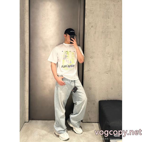 値下げ！ 2026限定色や海外限定 高級素材BALENCIAGAブランド アクセサリー 激安半袖Tシャツ