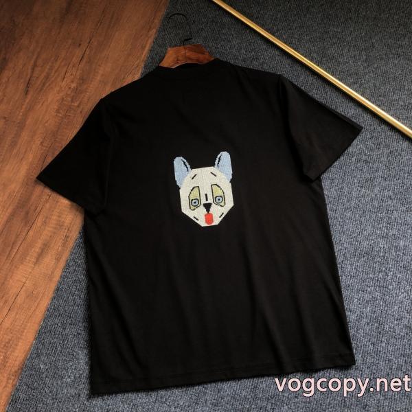 LOEWEブランド 品 コピー2026最新入荷 機能性抜群！ 魅力が光る半袖Tシャツ