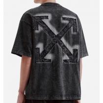 数量限定最新作 新商品数量限定 存在感のある 半袖Tシャツオフホワイトコピー 商品 通販