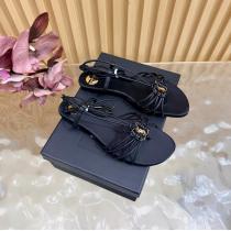     MIUMIU品のよさを感じさ 魅力的アイテム 超希少スーパー コピー 販売..