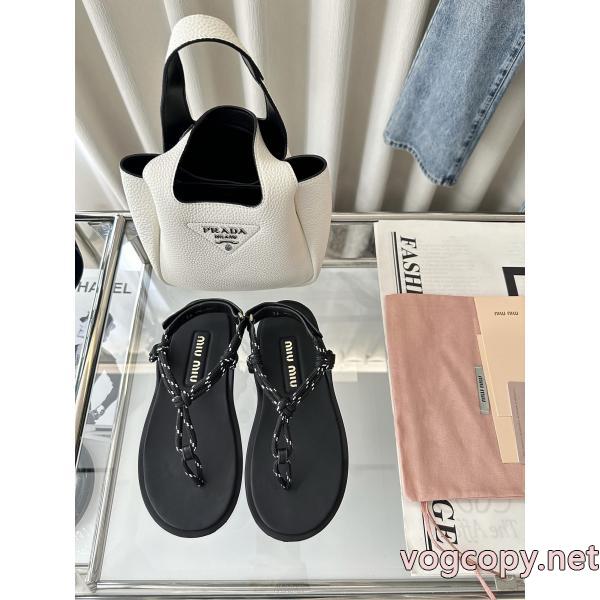 MIUMIUサンダルスーパー コピー どこで 買えるSALE品追加 今すぐオシャレになれる！ 光沢のある.