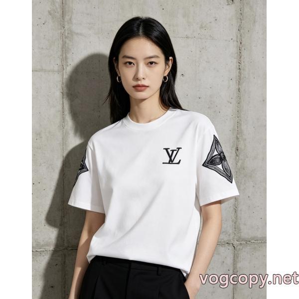 最安値 可愛いデザイン 最高に人気商品!LOUIS VUITTON半袖Tシャツブランド コピー 着払い