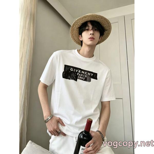 2026年人気の最新作 早速配信 オシャレスタイルが今年流半袖Tシャツブランド コピー 品GIVENCHY