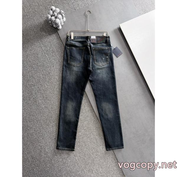 ジーンズブランド コピーLOUIS VUITTONHOT新品 完売必須限定SALE 今季はファション感漂う
