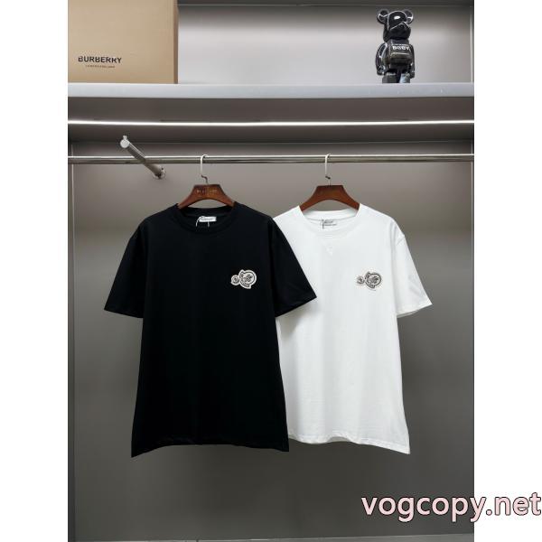 ユニセックススタイル 今買い◎得 大人気発売中MONCLERコピー ブランド 優良半袖Tシャツ