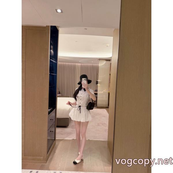偽物 ブランド 販売MIUMIU新作で希少 国内込 可愛い一枚革仕立て    ワンピース.