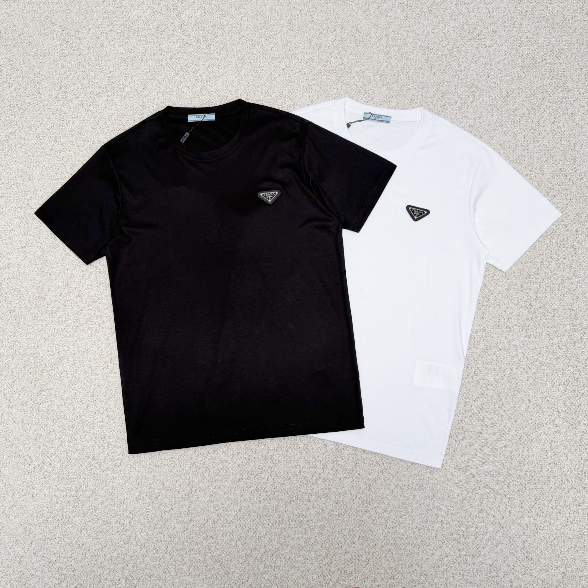 半袖Tシャツ夏季限定販売 新作販売開始 ギフトOKPRADAブランド