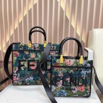 偽物 ブランドバッグ期待値も高いアイテム デザイン性に優れた 海外大人気FENDI