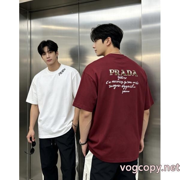 実用性 通年使えるアイテム 26SS関税込み半袖TシャツPRADA通販 ブランド