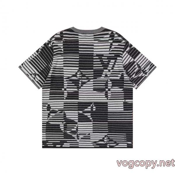 半袖TシャツLOUIS VUITTONブランド コピー 優良店激安価格！ 今すぐ欲しい 精製加工