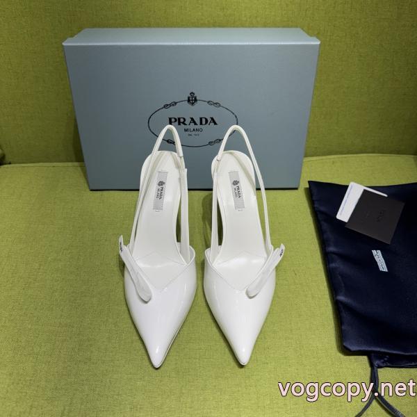 サンダルブランド コピー ショップ2026年度 上品でベーシック 即納品プラダ..