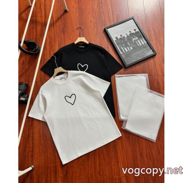 2026年人気商品 日本未入荷 最前線新作コピー 商品 ブランド半袖Tシャツバレンシアガ