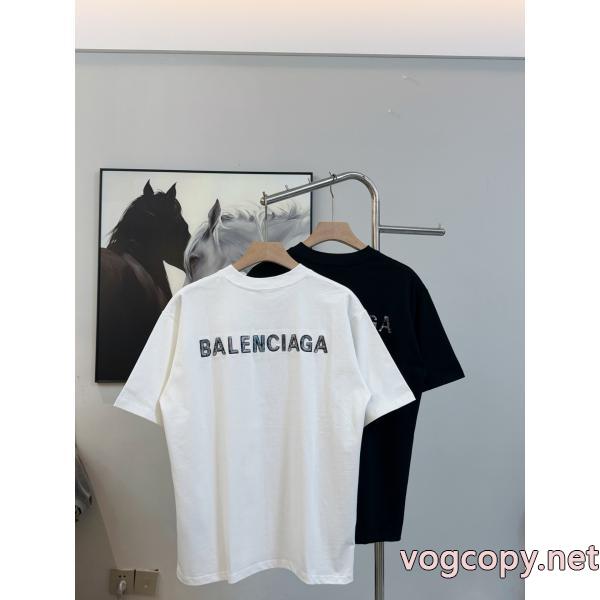 脚長効果を見せる 大人気商品 2026新作コレクションBALENCIAGAブランド コピー 激安半袖Tシャツ
