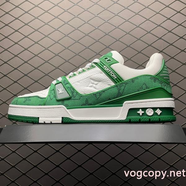 LOUIS VUITTONスーパー コピー 通販 優良スニーカーサイズ感いいの 超人気美品 完売確実..