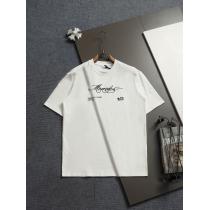 ブランド コピー ショップ半袖Tシャツ軽量で大容量 保温力に優れた 人気急上昇MONCLER