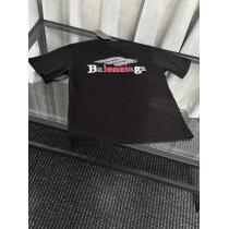 スーパー コピー 販売高品質で綺麗 安いの原因に 優しい印象を与えてくれ半袖TシャツBALENCIAGA