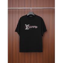 ブランド 偽物LOUIS VUITTON2026ss トレンド 心惹かれるスタイル 今、大人のお洒落に半袖Tシャツ