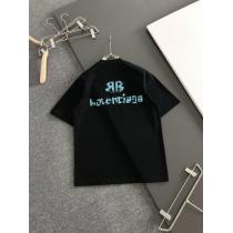 即発送最新作！ ホリデー限定 新作限定BALENCIAGA半袖Tシャツブランド スーパー コピー 通販