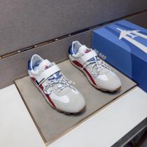 抜け感を出す モード感の高い2026のスタイル 超人気新品ブランド コピー 品スニーカーDSQUARED2.