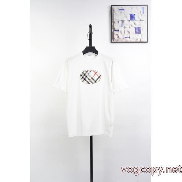 スーパー コピー 品VIP価格人気 雑誌掲載モデル!! 万能着BURBERRY Tシャツ.