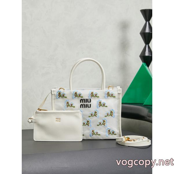 ブランド 偽物 激安MIUMIUバッグ2026年最新版 即納希少 著名人の着用.
