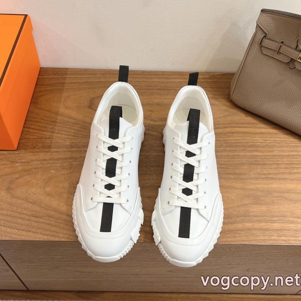 偽 ブランドスニーカーエルメス周りと差をつける 超限定即完売 華やかに演出する.