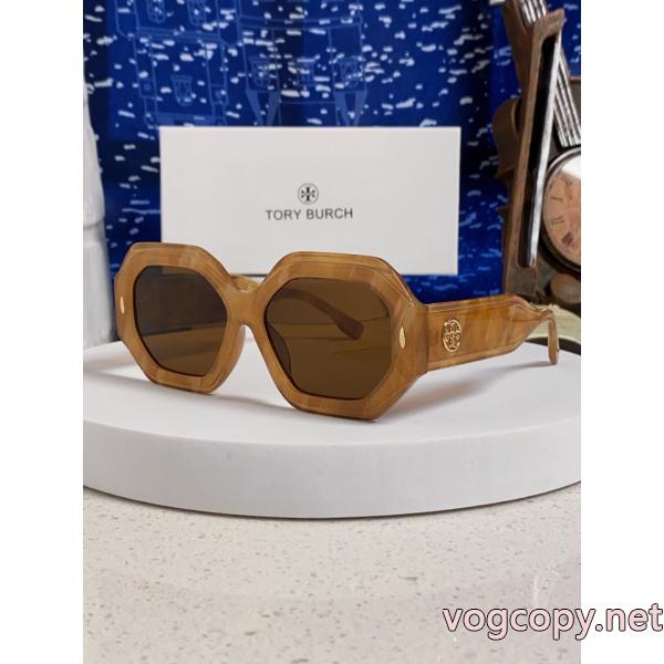 定番人気のモデル セールで破格 自分らしくコピー 商品 販売サングラストリー バーチ.