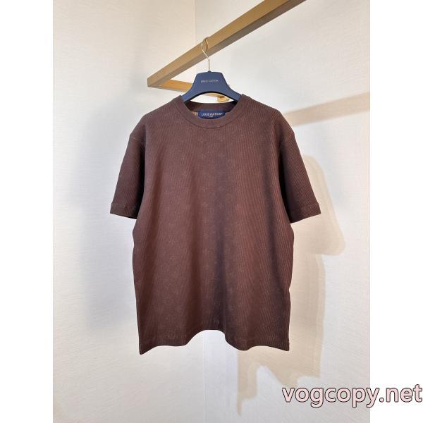 LOUIS VUITTONブランド 品 コピー高品質 人気 人気が再燃！ 存在感が高い半袖Tシャツ