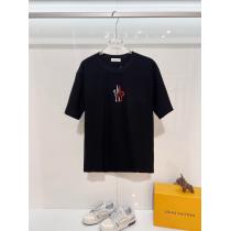話題人気商品 雑誌掲載アイテム  スタイルを綺麗に半袖Tシャツスーパー コピー 通販MONCLER