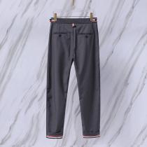 コピー ブランド 通販個性的なデザイン  NEW　新作  春夏らしい華やかブランド ジーンズTHOM BROWNE..