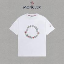MONCLER落ち着いた大人の雰囲気に 限定品 人気No.1 優等品ブランド スーパー コピー半袖Tシャツ