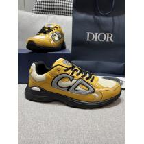 風合いが魅力 斬新なデザイン 贅沢な気分ブランド コピー バックスニーカーDior..