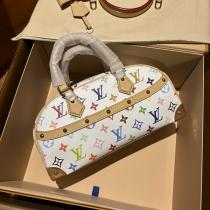 LOUIS VUITTONスーパー コピー 安心 サイトバッグセレブも多数愛用 人気の商品 透け感良さ..