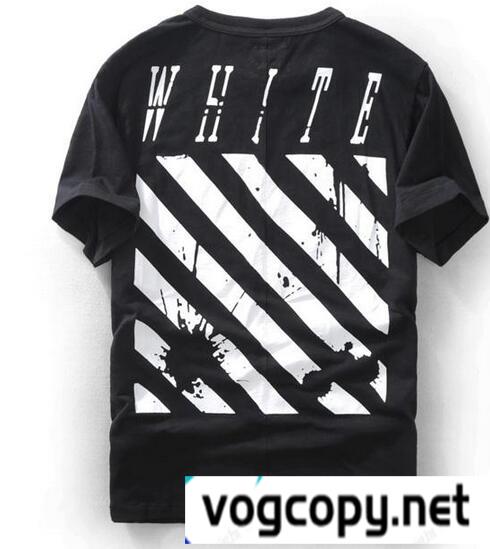  存在感抜群なOff-White オフホワイト半袖 　手頃でガンガン着倒せるTシャツ.