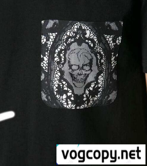 大人気　alexander mcqueen アレキサンダー マックイーン 　大人のおしゃれなラウンドネック半袖Tシャツ.