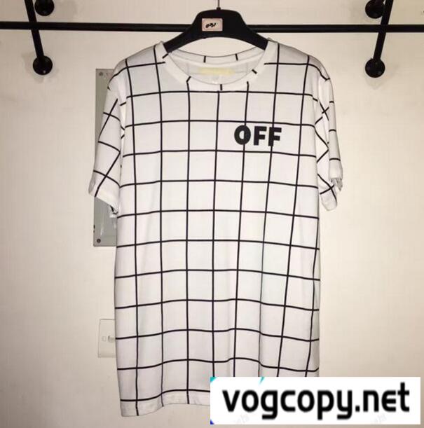 一味が違う Off-White オフホワイトスーパーコピー　魅力的な価格　半袖 Tシャツ.