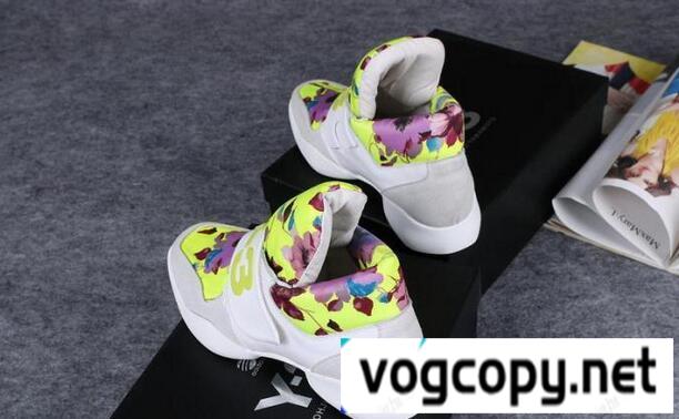 クッション性抜群　Y-3 コピー　おしゃれなスニーカー 2色可選.