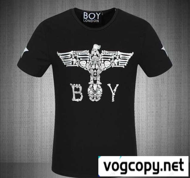 存在感を発揮するBOY LONDON ボーイロンドン　使い勝手の良い半袖Tシャツ.