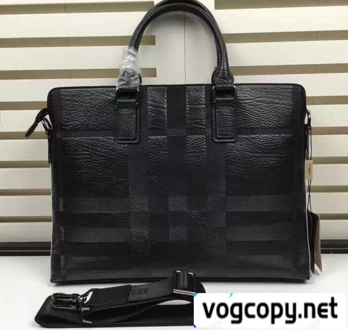 限定品　バーバリー 偽物　BURBERRY 　汎用性が高い手持ち&ショルダー掛けバッグ